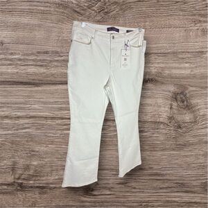 Gloria Vanderbilt Cream Flare Jeans 16
